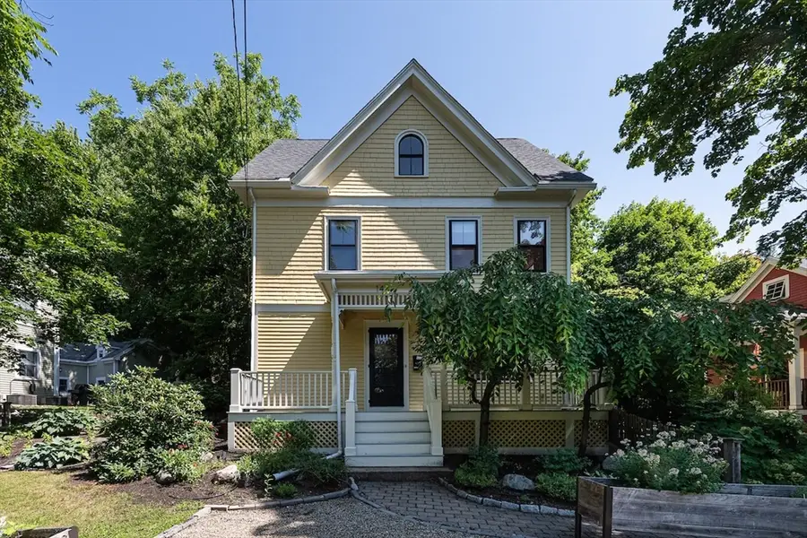 147 Lowell St, Arlington, MA 02474 - #2