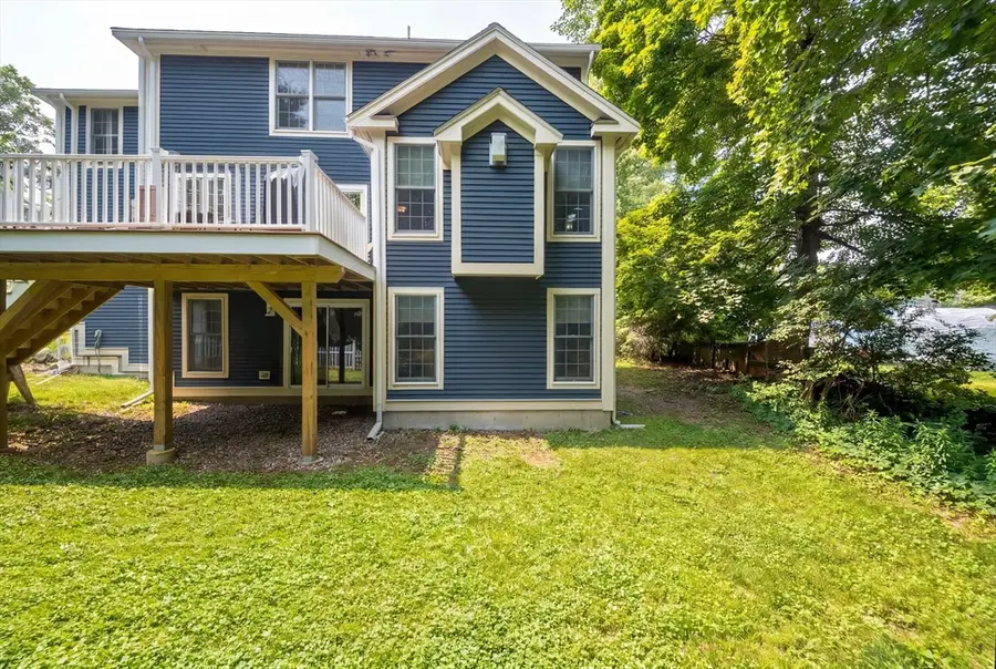 25 Essex St, Middleton, MA 01949 - #3