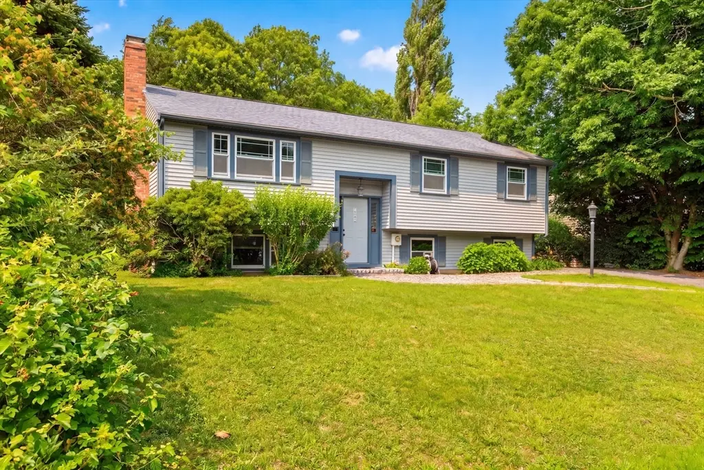 106 Tanglewood Dr, Falmouth, MA 02536 - #1