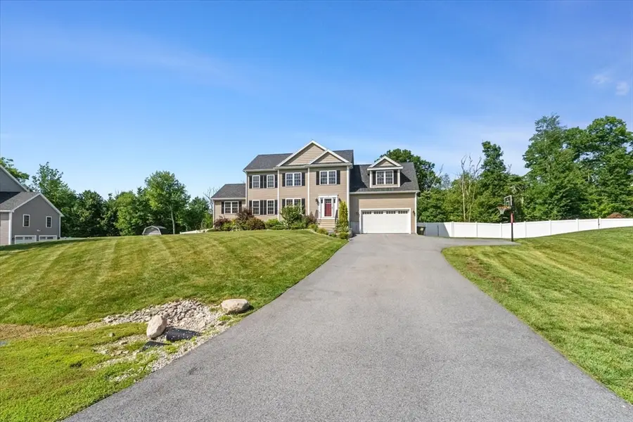 37 Turner Farm Rd, Uxbridge, MA 01569 - #3