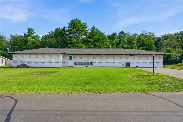 5 Richard Rd, Hingham, MA 02043