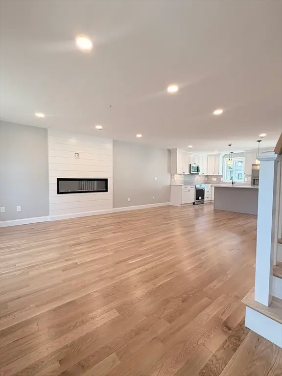 9 Acton Rd #4, Chelmsford, MA 01824 - #2