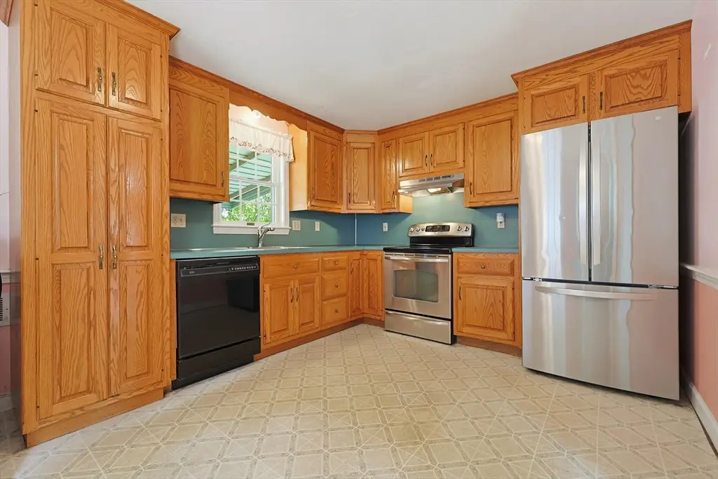98 Pleasant St, Franklin, MA 02038 - #1