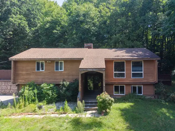 426 Cronin Rd, Warren, MA 01585