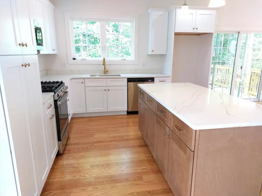 197B Crownshield, Uxbridge, MA 01569 - #3