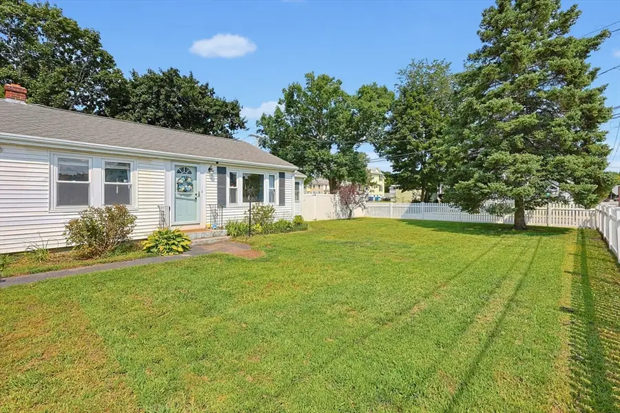 30 Lloyd St, Blackstone, MA 01504 - #2