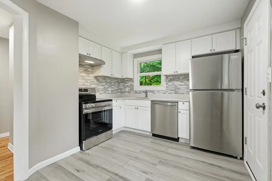 15 Pear St, Springfield, MA 01109 - #2