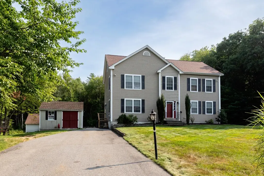 5 Debbie Ln, Freetown, MA 02702 - #1