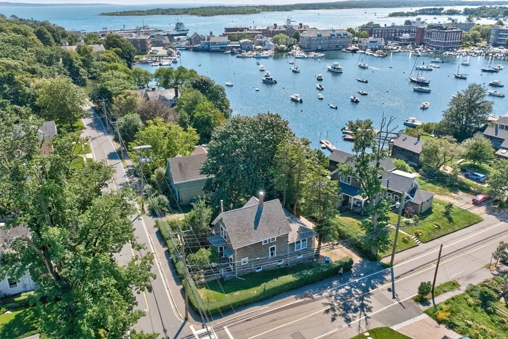 62 School St, Falmouth, MA 02543 - #1