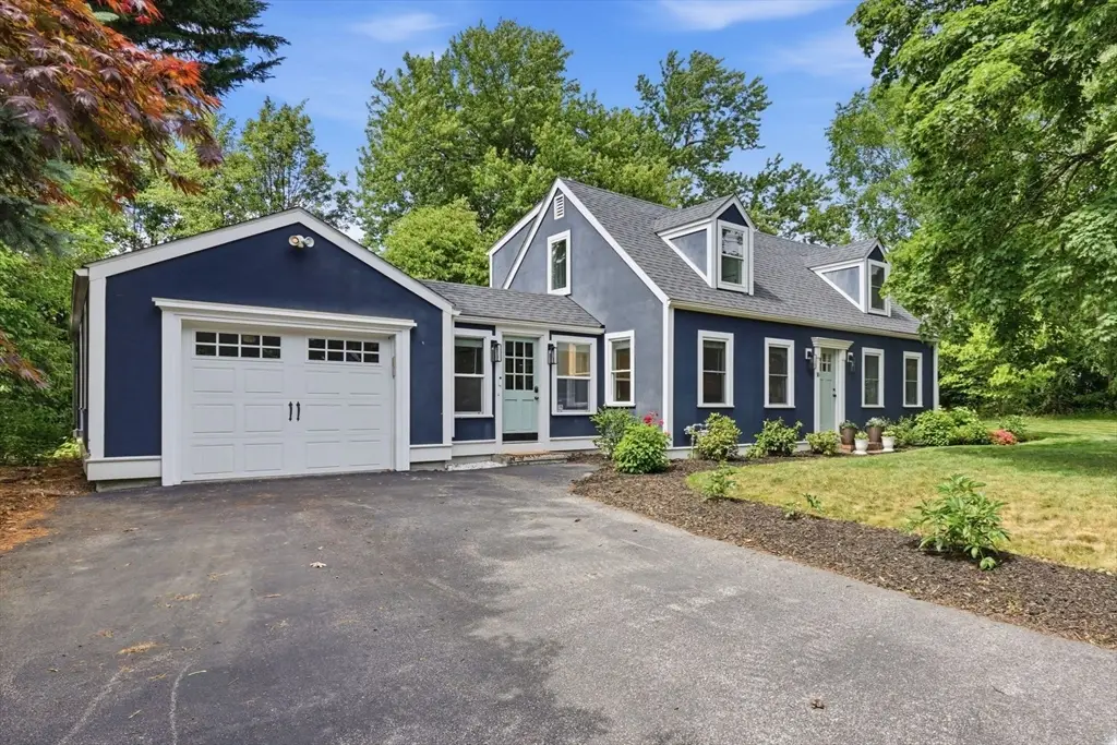 16 Lincoln Ave, Plainville, MA 02762 - #1