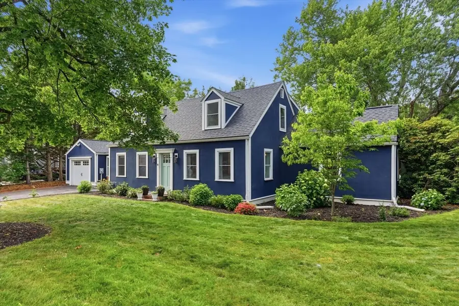 16 Lincoln Ave, Plainville, MA 02762 - #2