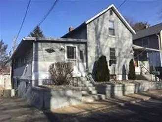 27 Dublin St, Palmer, MA 01069