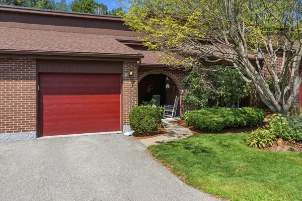 36 Hawthorne Circle #36, Peabody, MA 01960