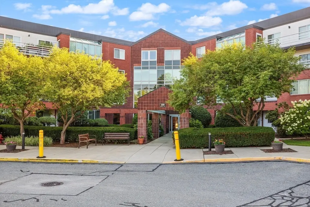 282 Place Ln #282, Woburn, MA 01801 - #1