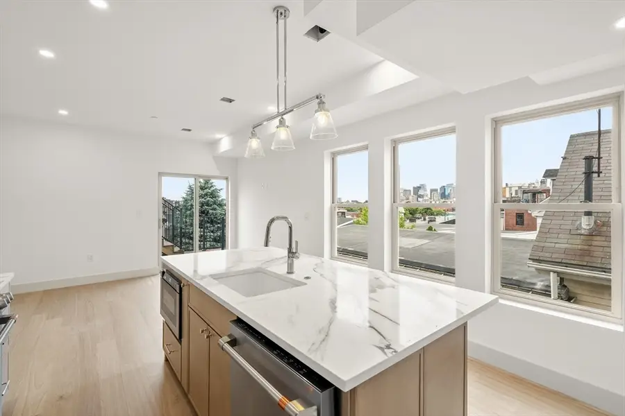 17 Princeton St #3, Boston, MA 02128 - #3
