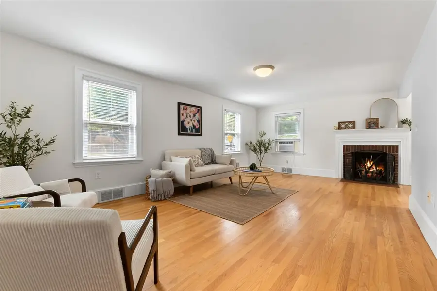 1 Virginia Ave, Beverly, MA 01915 - #3