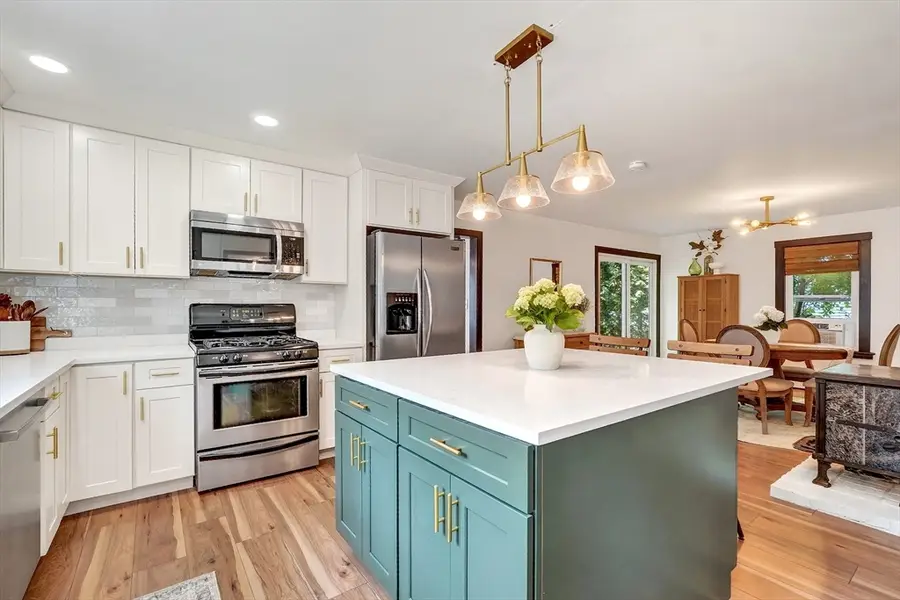6 Elm Ct, Maynard, MA 01754 - #2