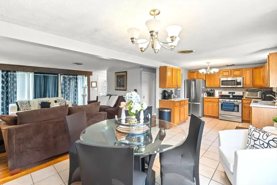 67 Andover St, Peabody, MA 01960 - #3