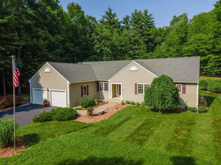 383 Mashapaug Rd, Holland, MA 01521 - #2