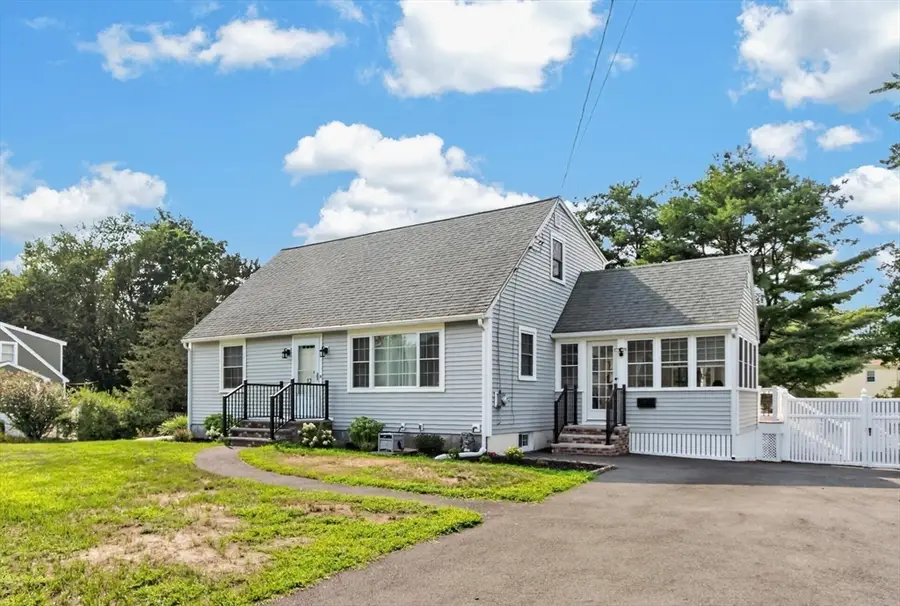 12 Claude Rd, Chelmsford, MA 01824 - #2