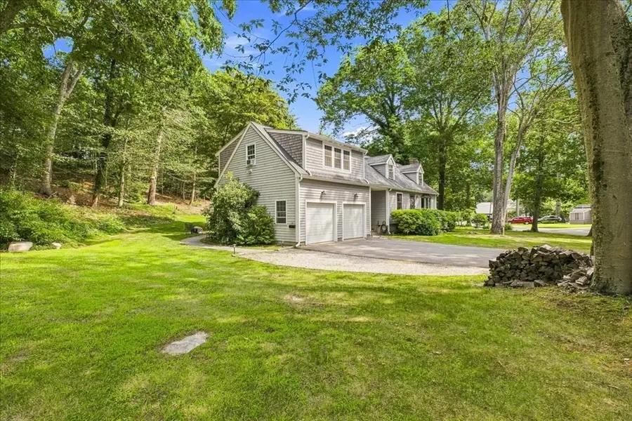 259 Water St, Hanover, MA 02339 - #2