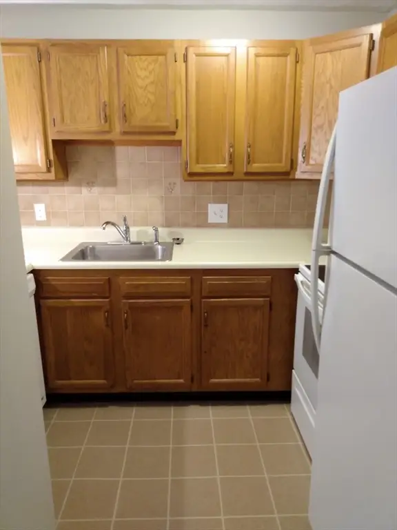 616 Boston Post Rd E #7, Marlborough, MA 01752 - #2