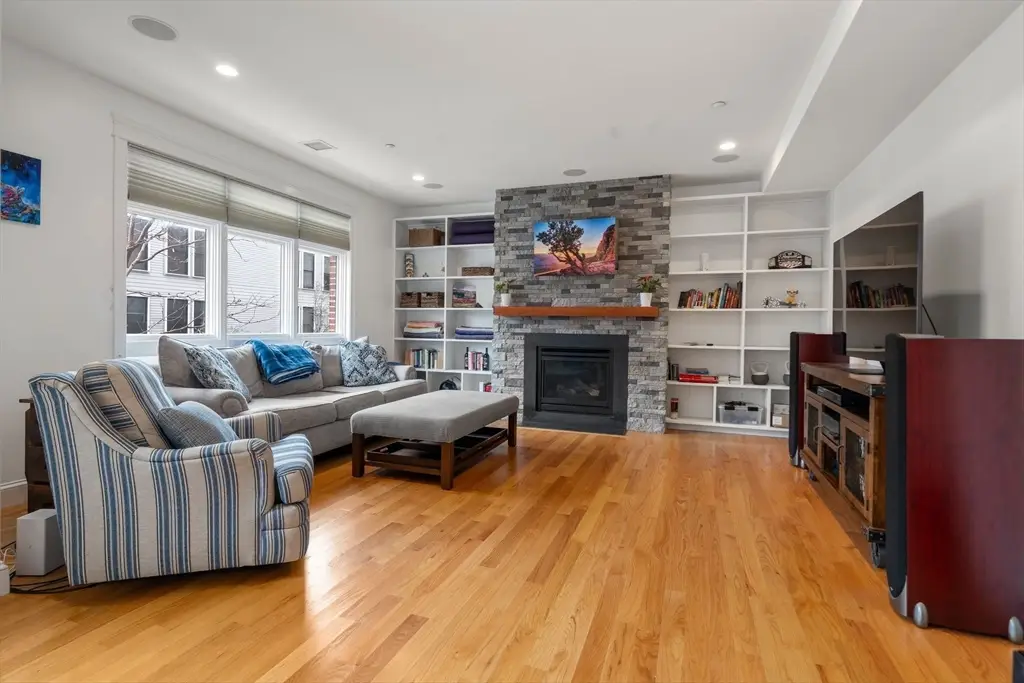 350 West 2nd St #1, Boston, MA 02127 - #1
