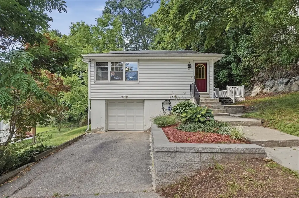 54 Manhattan Road, Worcester, MA 01602 - #1