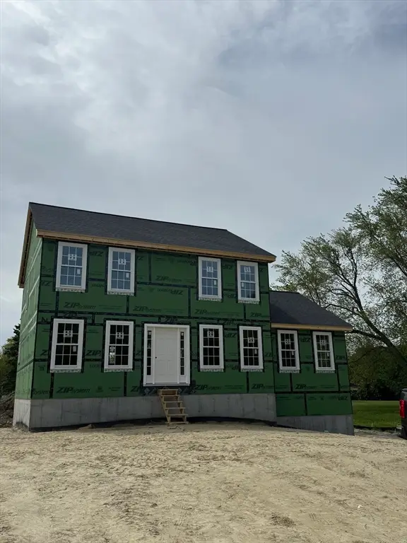 163 Greenmont Ave, Dracut, MA 01826 - #2