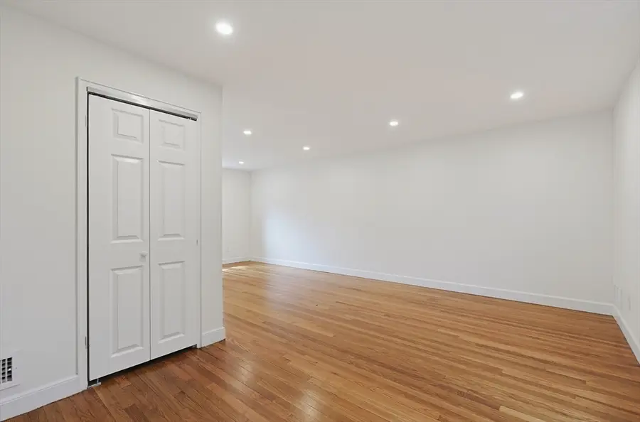 948 Belmont St #948, Watertown, MA 02472 - #3