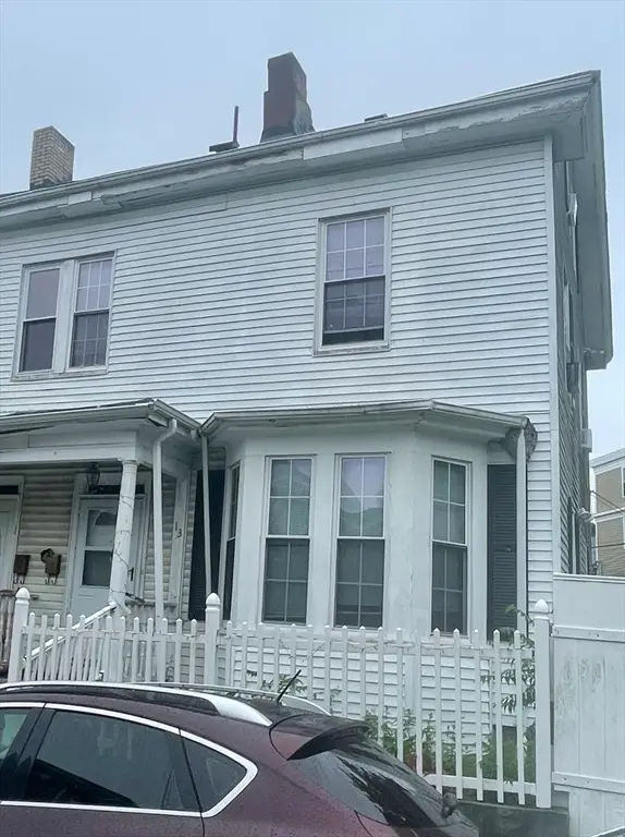 13 Stafford St, Boston, MA 02119