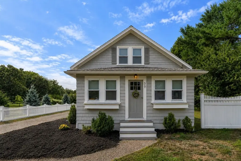 39 Dale Street, Medfield, MA 02052 - #1