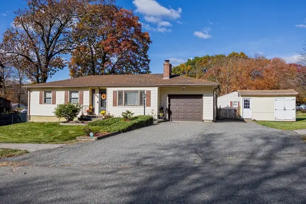 68 Parenteau Dr, Chicopee, MA 01020