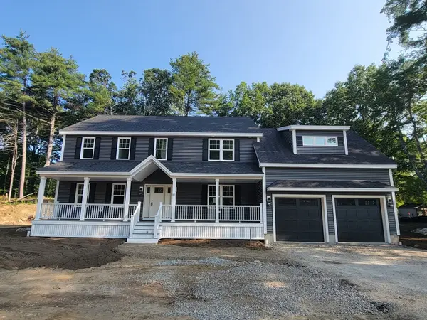 80 Hampstead St, Methuen, MA 01844