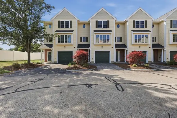 28 Groveland Commons Way #28, Groveland, MA 01834