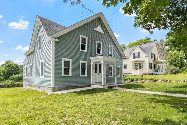 25 Main St, Ashburnham, MA 01430