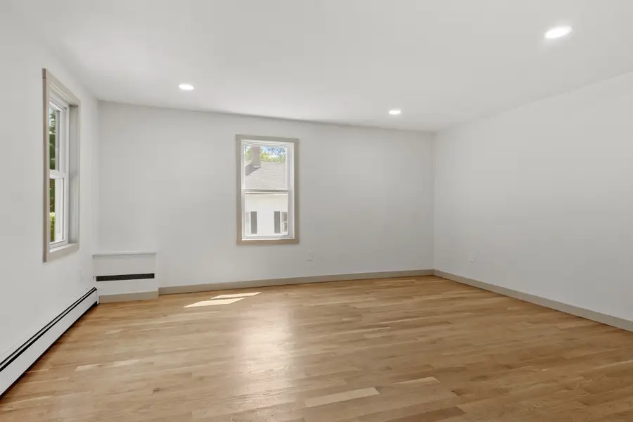 25 Main St, Ashburnham, MA 01430 - #3