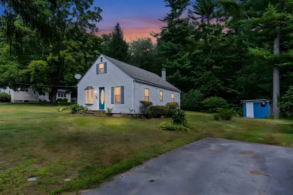 41 Everett St, Norfolk, MA 02056 - #1