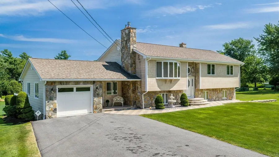 38 Cushing Ln, Acushnet, MA 02743 - #3