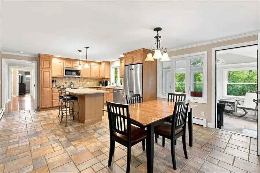 113 Pincushion Rd, Framingham, MA 01702 - #2