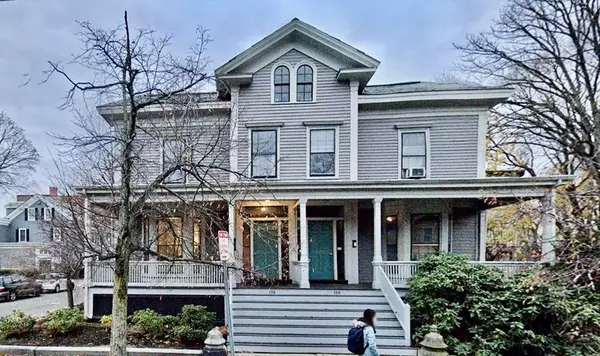 156 Mount Auburn St #2, Cambridge, MA 02138