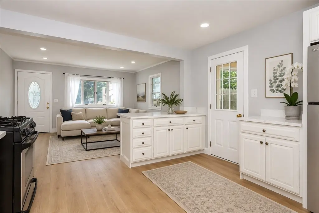 20 Rayburn Rd #1, Stoughton, MA 02072 - #1