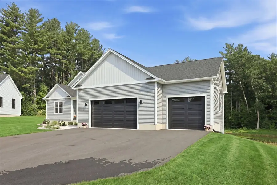 17 Silvergrass Ln, Southwick, MA 01077 - #2
