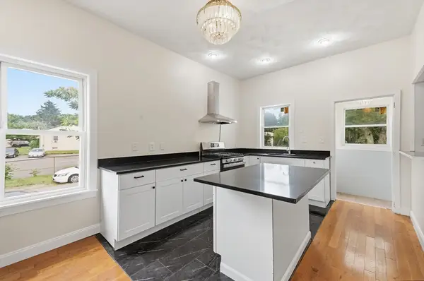 222 Hamilton St, Saugus, MA 01906