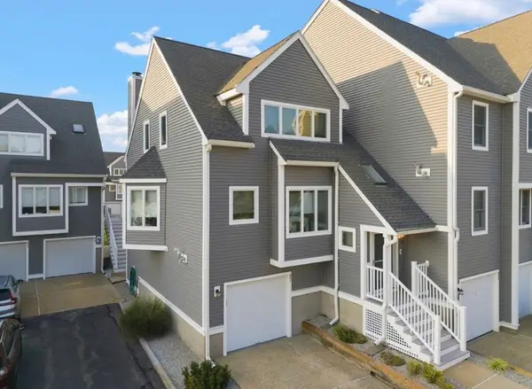 700 Shore Dr #9-901, Fall River, MA 02721