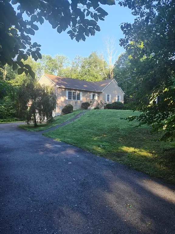 299 River St, Leicester, MA 01524 - #1