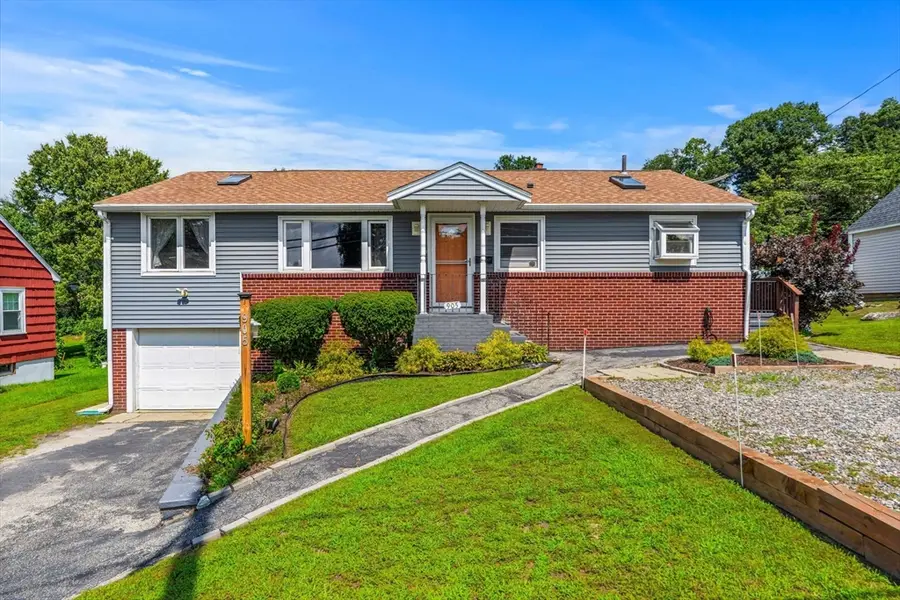 905 Riverside Dr, Methuen, MA 01844 - #2