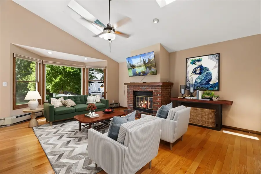 63 Oakdale Ave, Dedham, MA 02026 - #2