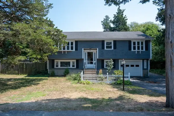 23 Gratto Rd, Marshfield, MA 02050