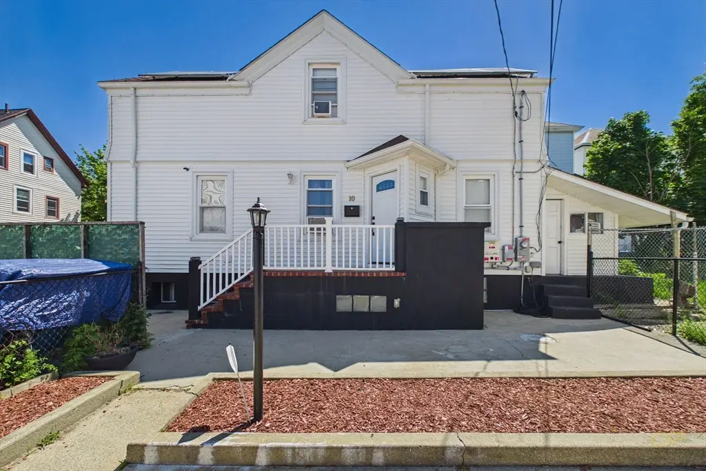 10 Ashley St, New Bedford, MA 02744 - #1